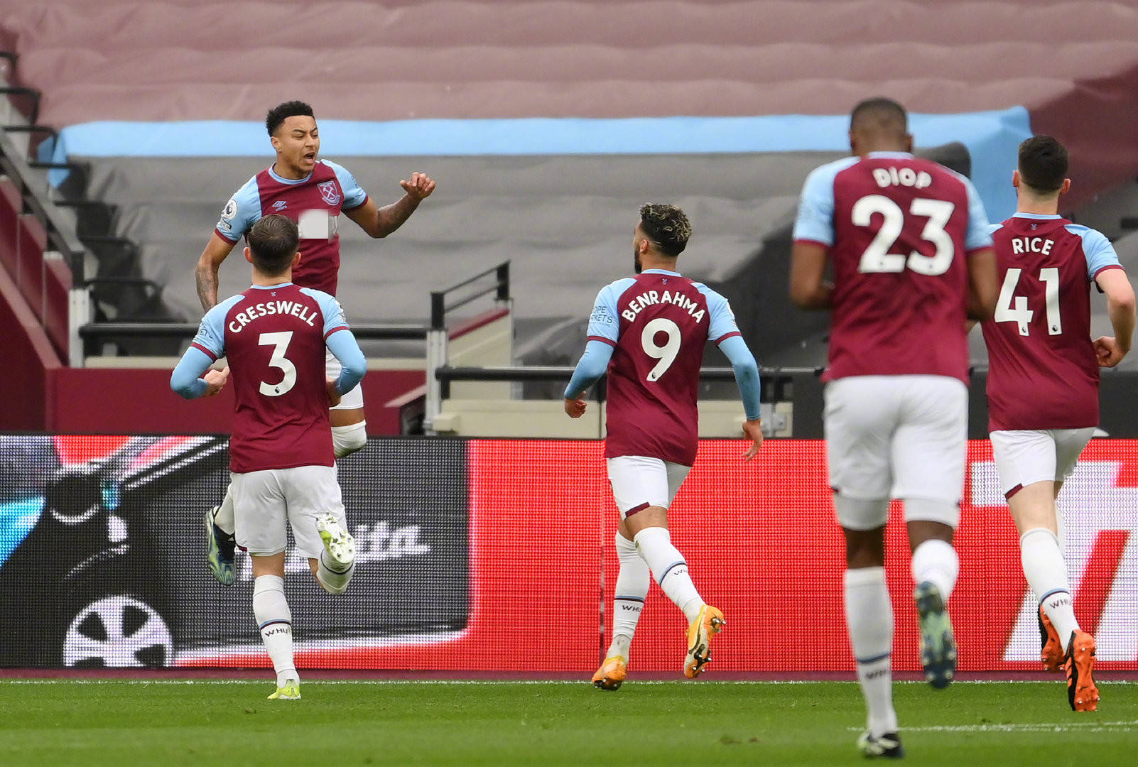 固了他在球 固了他在球