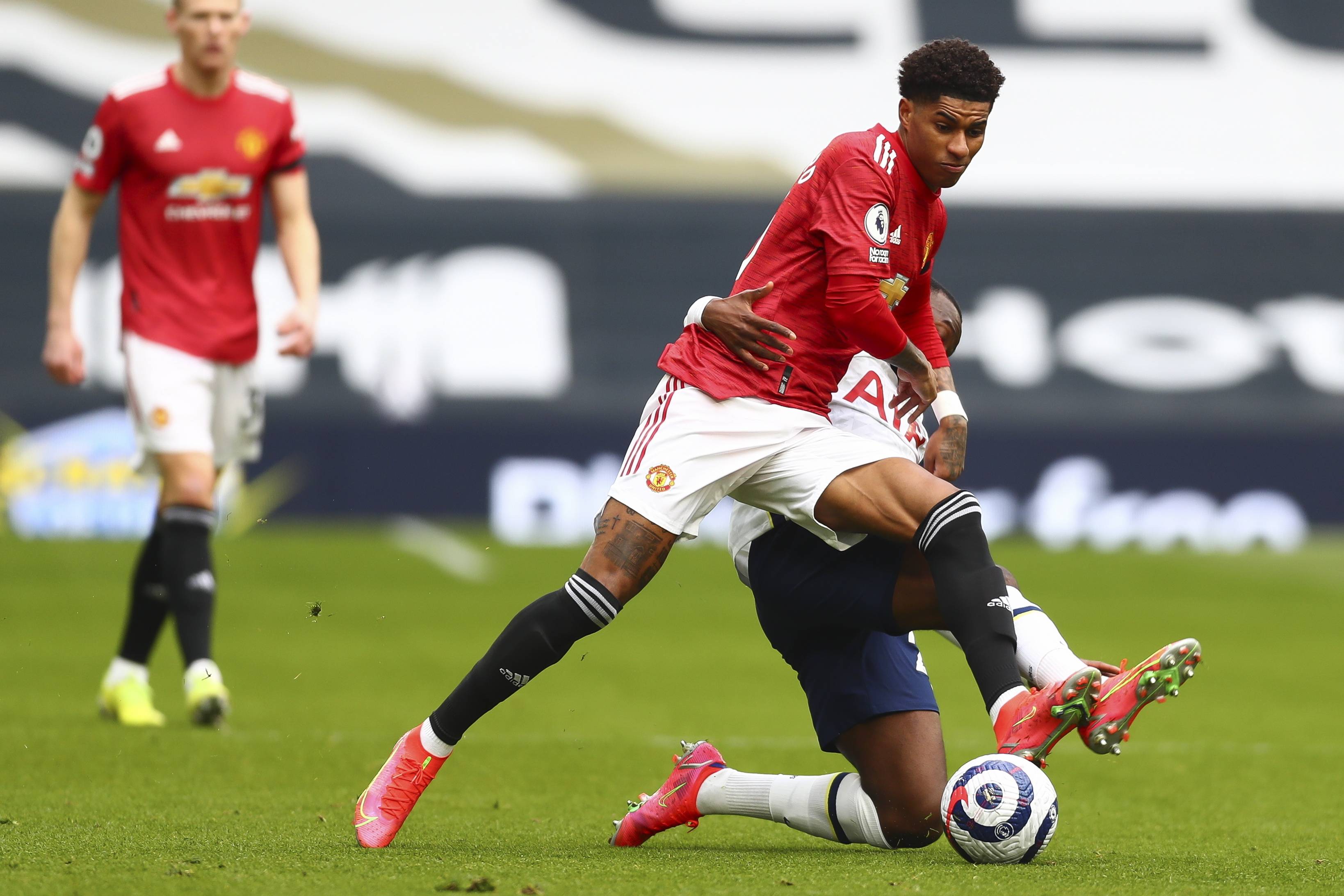 队的表现同 队的表现同